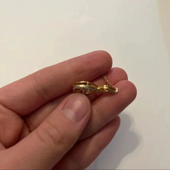 Diamond Swirl Gold Plated 925 Sterling Silver Pendant Necklace 18” Chain - Picture 4 of 8